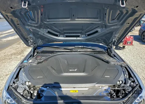 2024 BMW I4 Edrive 35 z USA, uszkodzony, nr VIN WBY43AW09RFT04751